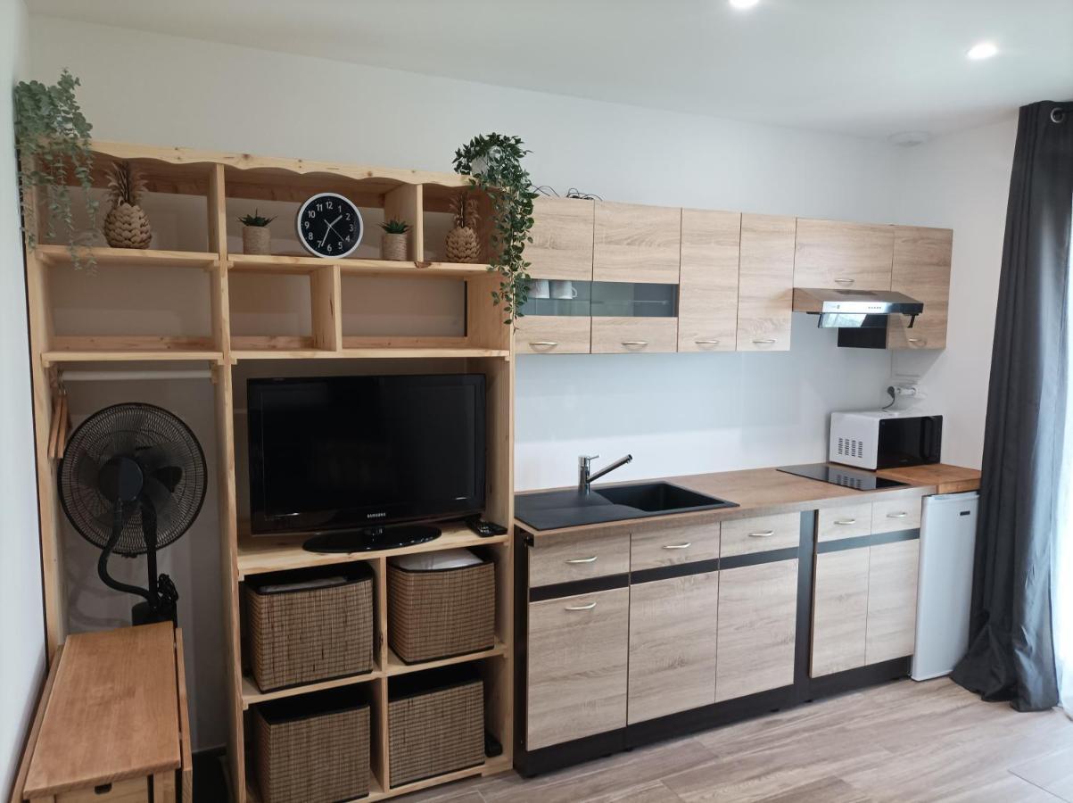 Chambre Amenage En Studio Cers Exterior foto