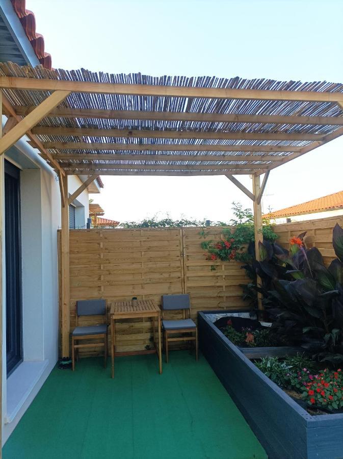 Chambre Amenage En Studio Cers Exterior foto